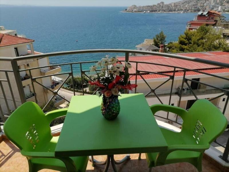 Unico Aparthotel image