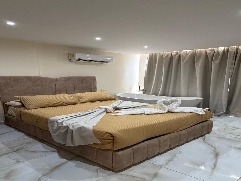 Amon Ra Hotel image