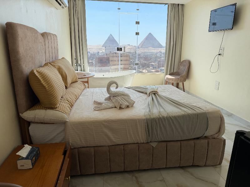 Amon Ra Hotel image