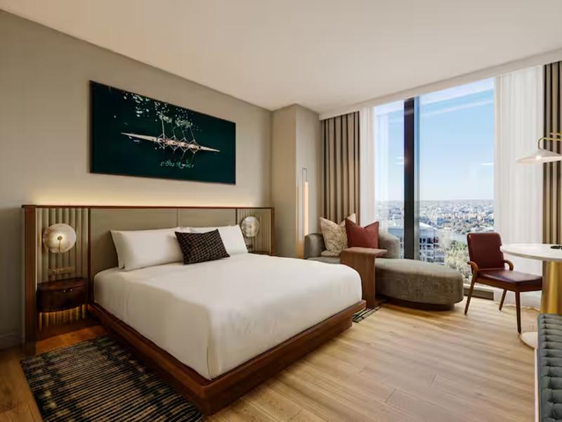 Hilton Arlington Rosslyn The Key image
