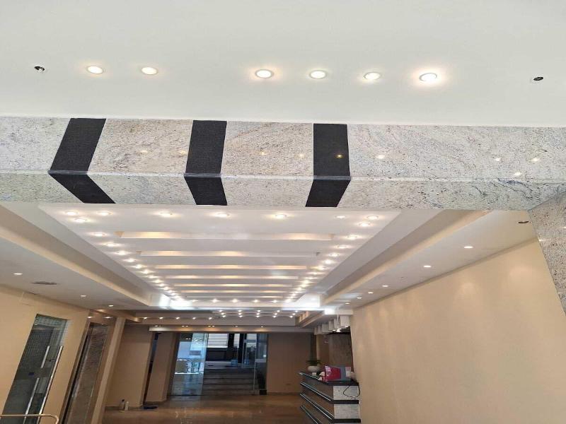 Danis Hotel