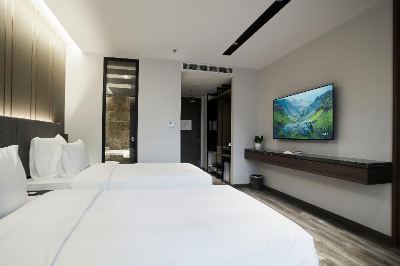 Grandview Hotel & Residence image