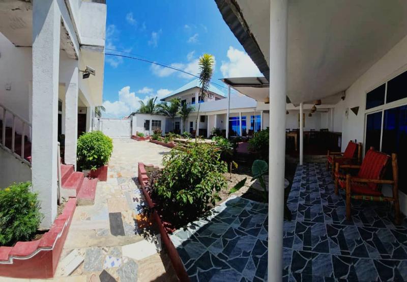 Karibu House Paje image