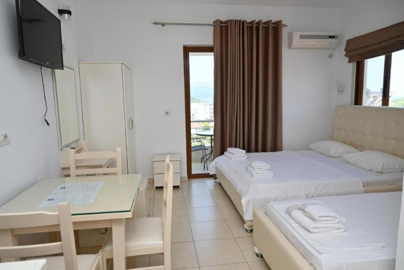 Hotel Marku image