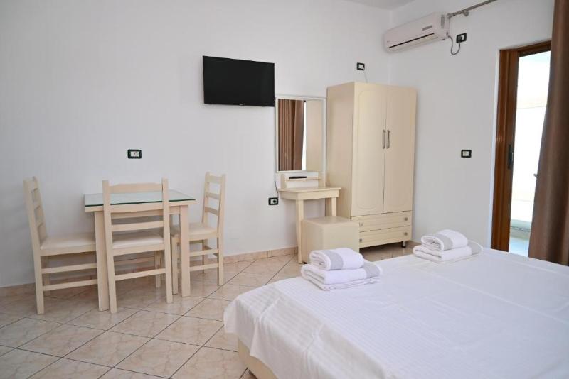 Hotel Marku image