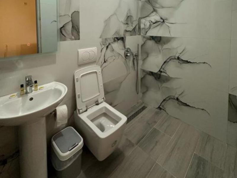 Hotel Marku image