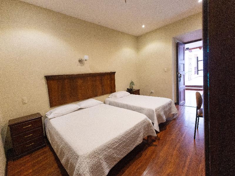 Hotel & Suites El Quijote image