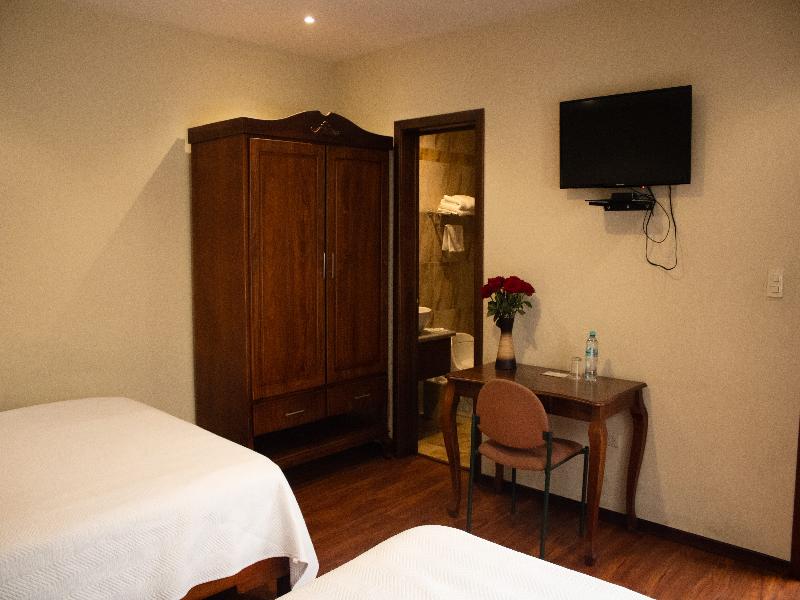 Hotel & Suites El Quijote image