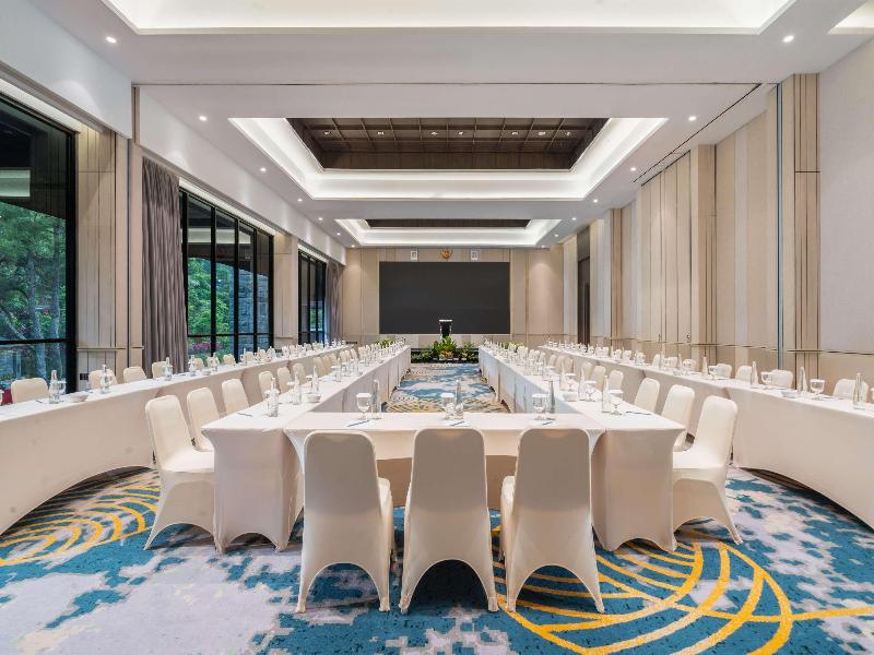 Mercure Cibadak Sukabumi Resort image