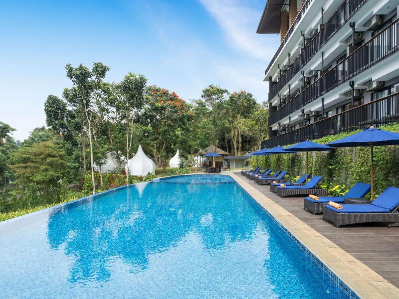 Mercure Cibadak Sukabumi Resort image