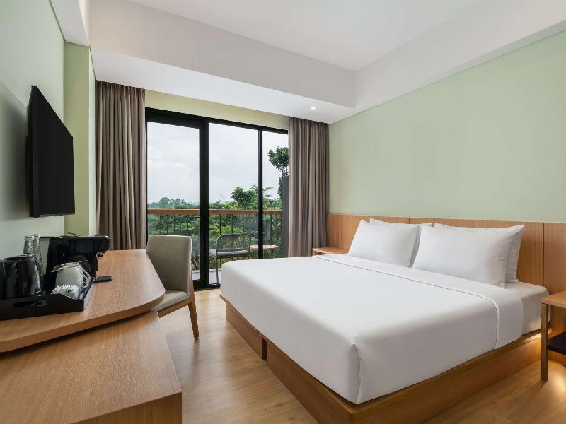 Mercure Cibadak Sukabumi Resort image