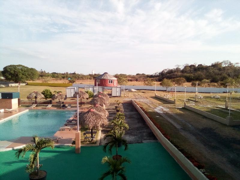 Express Inn Coronado & Camping image