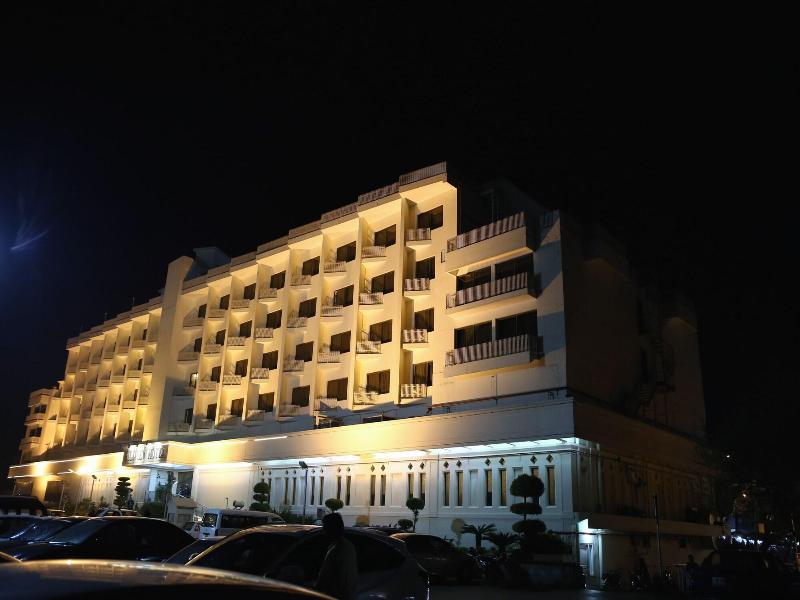 Hotel Hillview Islamabad image