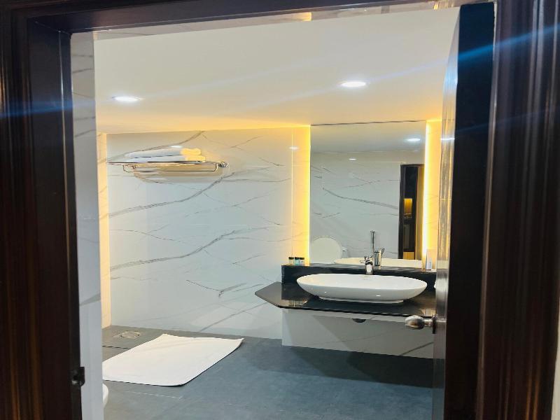Hotel Hillview Islamabad image
