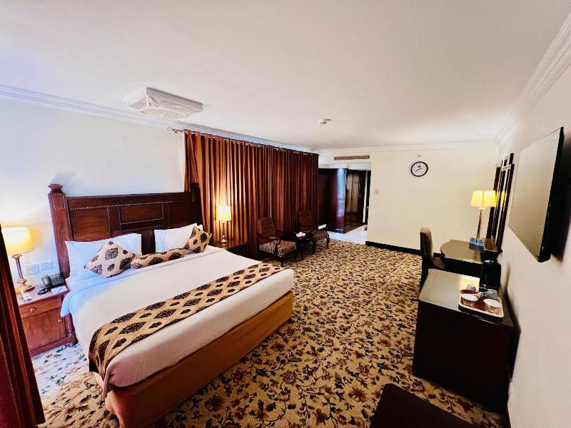 Hotel Hillview Islamabad image