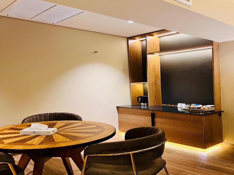 Hotel Hillview Islamabad image