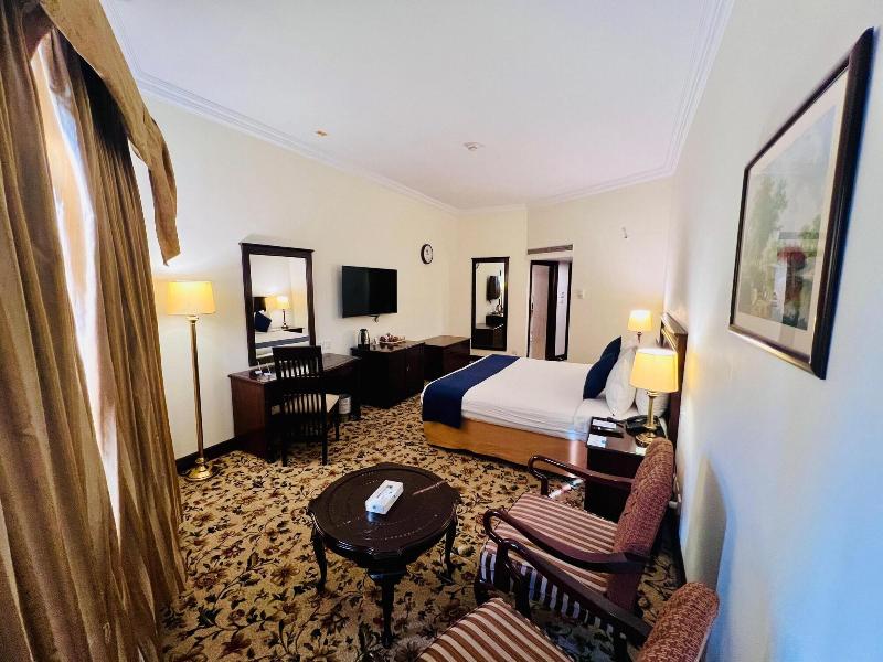 Hotel Hillview Islamabad image