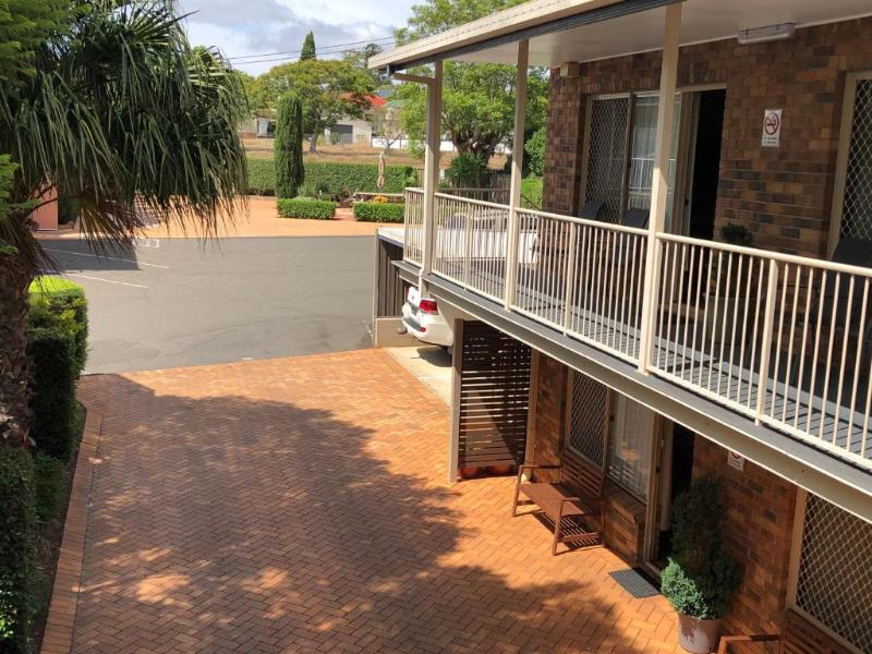 City Motor Inn — general view