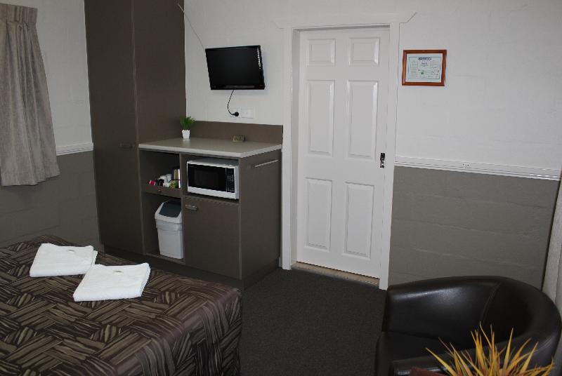 City Motor Inn image