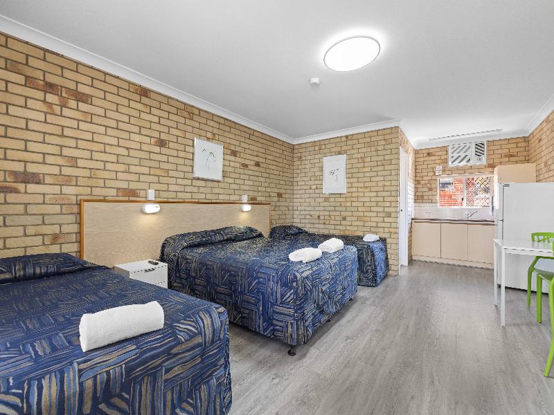 City Motor Inn image
