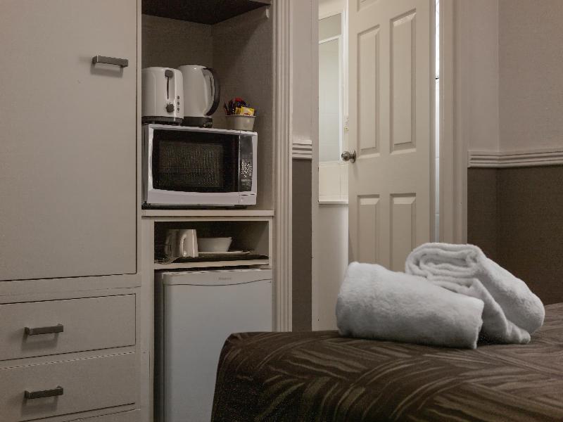 City Motor Inn image