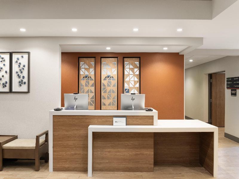 Candlewood Suites Anchorage Midtown 