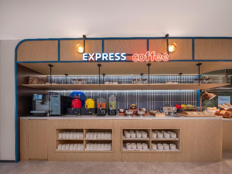 Holiday Inn Express Rizhao Oriental Colorful City  image 4