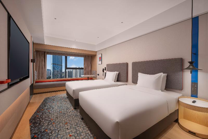 Holiday Inn Express Rizhao Oriental Colorful City  image
