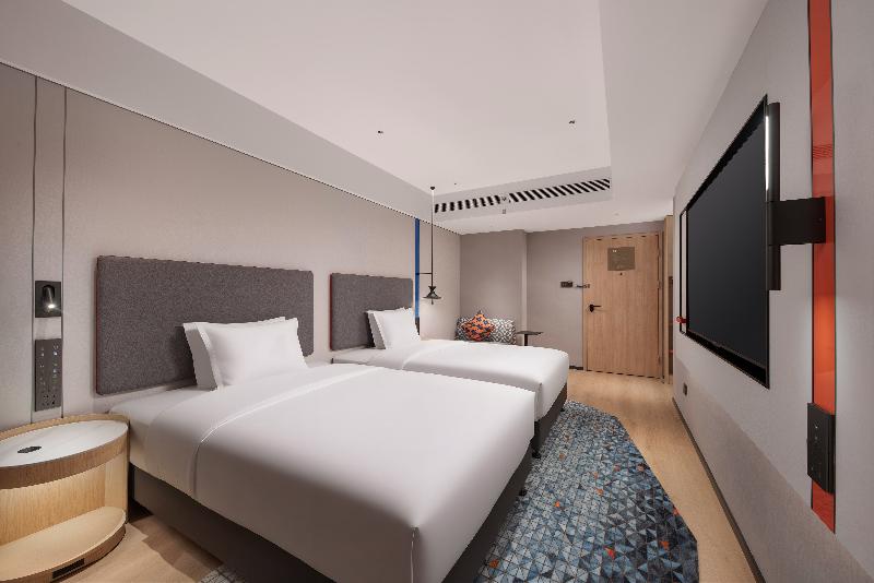 Holiday Inn Express Rizhao Oriental Colorful City  image