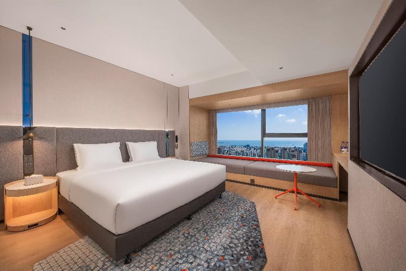 Holiday Inn Express Rizhao Oriental Colorful City  image