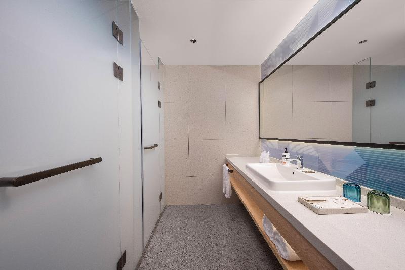 Holiday Inn Express Rizhao Oriental Colorful City  image