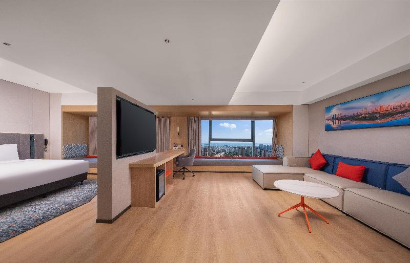 Holiday Inn Express Rizhao Oriental Colorful City  image