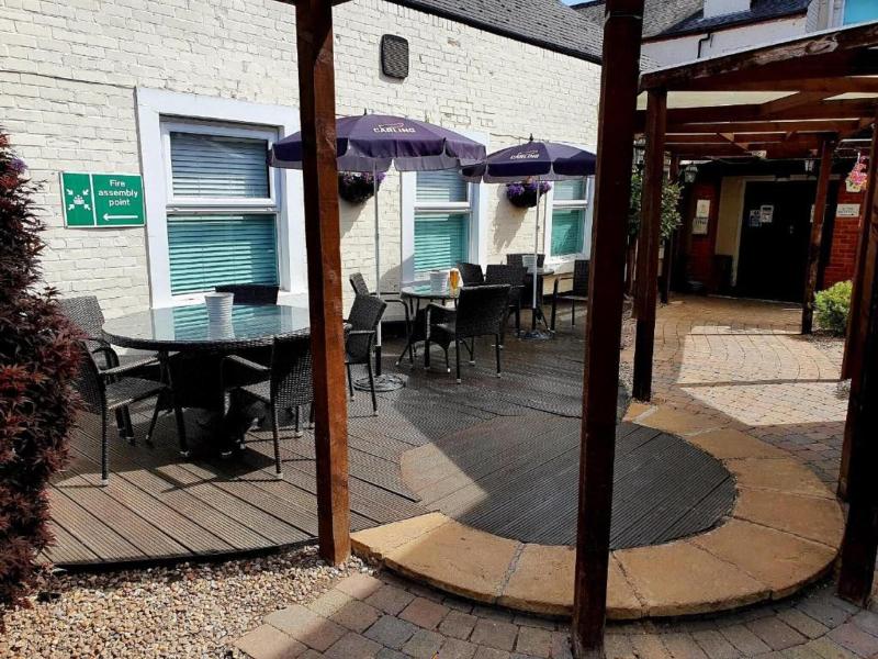 Dancenter East Midlands Airport image