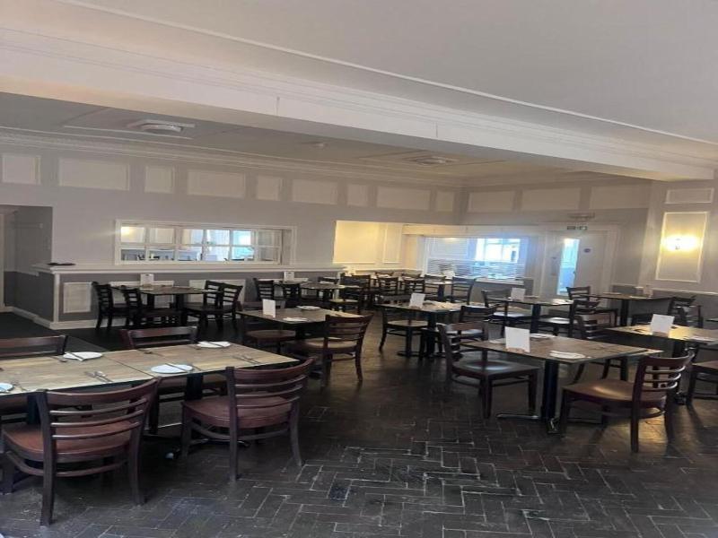Dancenter East Midlands Airport image