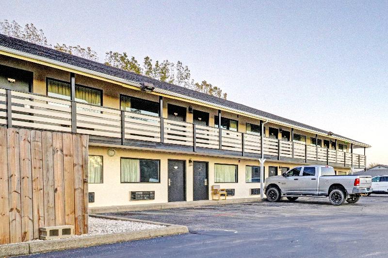 Brookville Inn OYO Dayton International Airport image