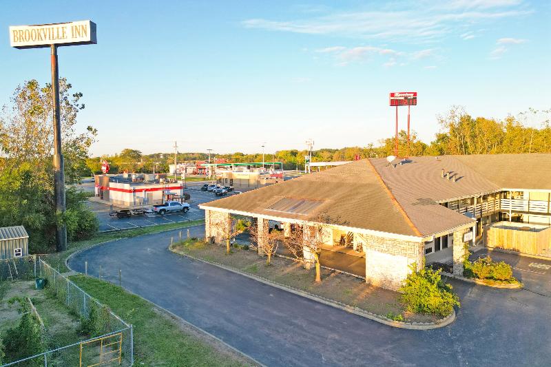 Brookville Inn OYO Dayton International Airport image