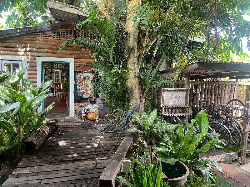 Saikaew Resort By Zuzu image