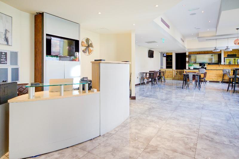 Belvilla Newport City Centre Hotel – Lifestyle