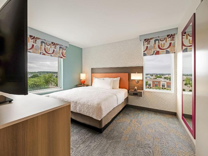 Home2 Suites by Hilton Madison East image