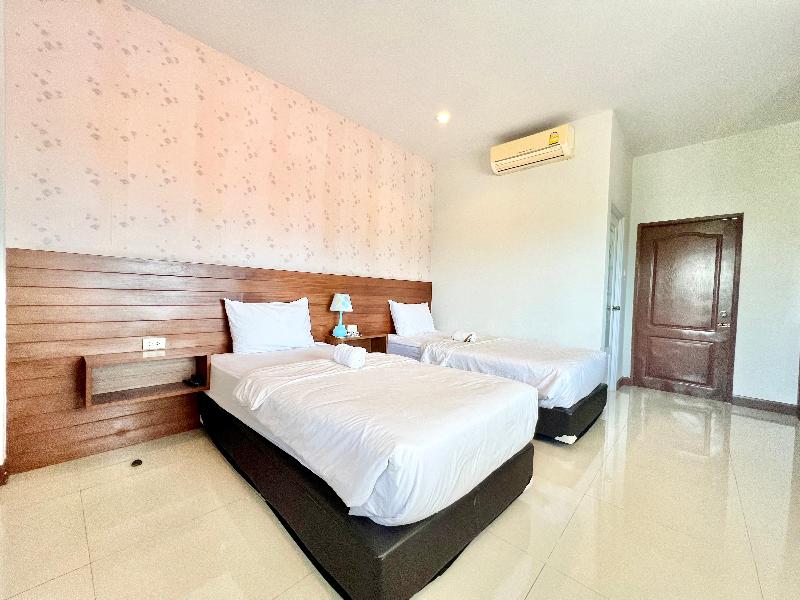 Rungreang Hotel By Zuzu image