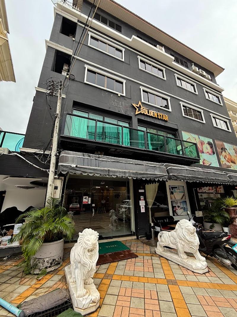 Golden Star Pattaya By Zuzu image