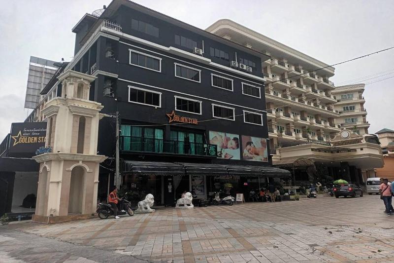 Golden Star Pattaya By Zuzu image