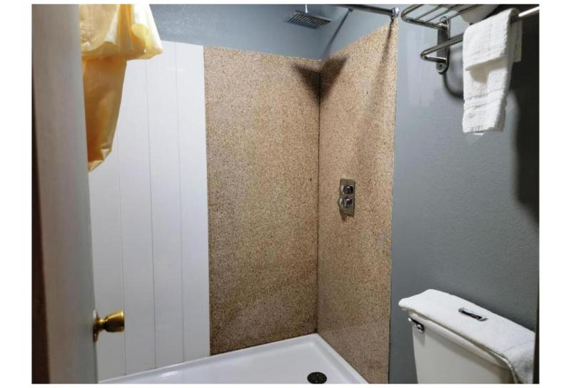 Executive Inn By OYO Queenville Mena image
