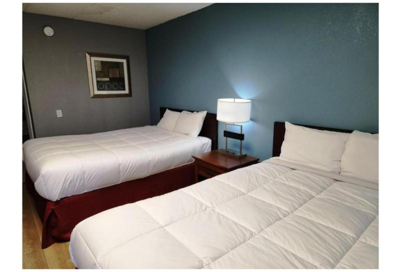 Executive Inn By OYO Queenville Mena image