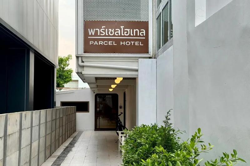 Parcel Hotel Bangkok By Zuzu