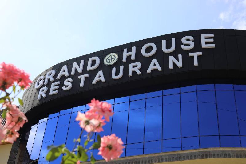 Grand Hotel Kapan image