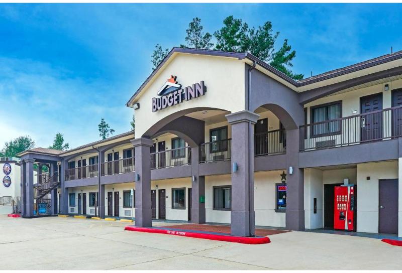 Budget inn by Oyo San Augustine image