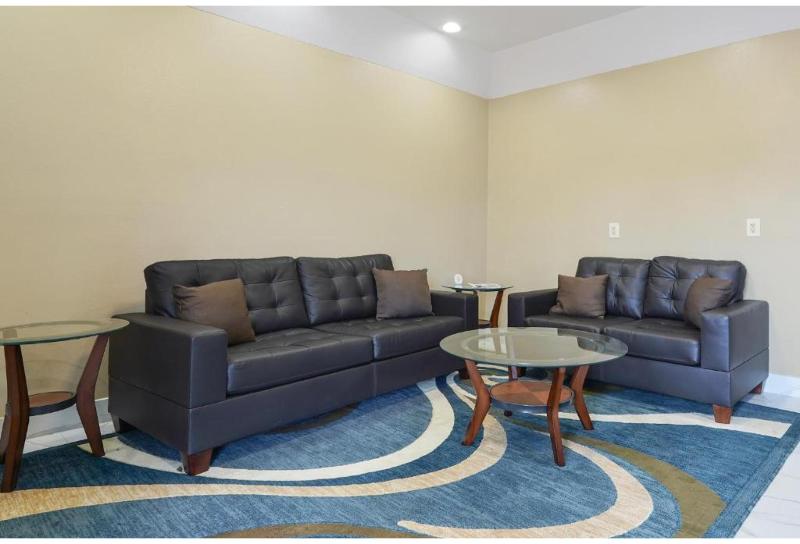 Budget inn by Oyo San Augustine image
