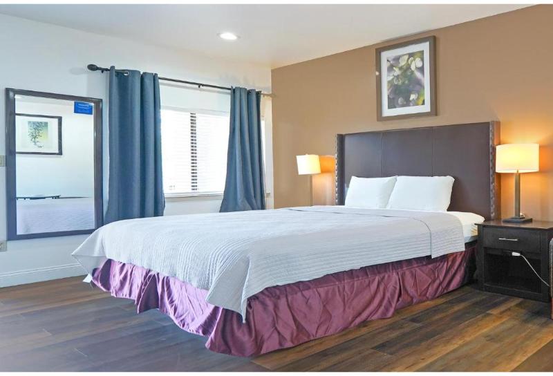 Budget inn by Oyo San Augustine image