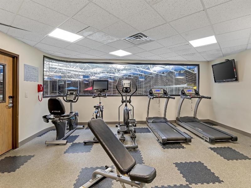Executive Residency By Bw Waterloo & Cedar Falls image